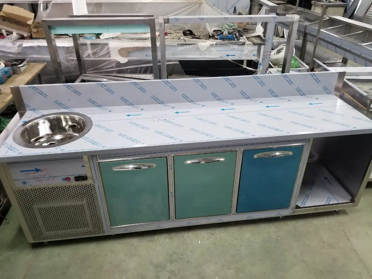 Frigorifer me vend per produktor akulli Ideuar sipas kerkeses
