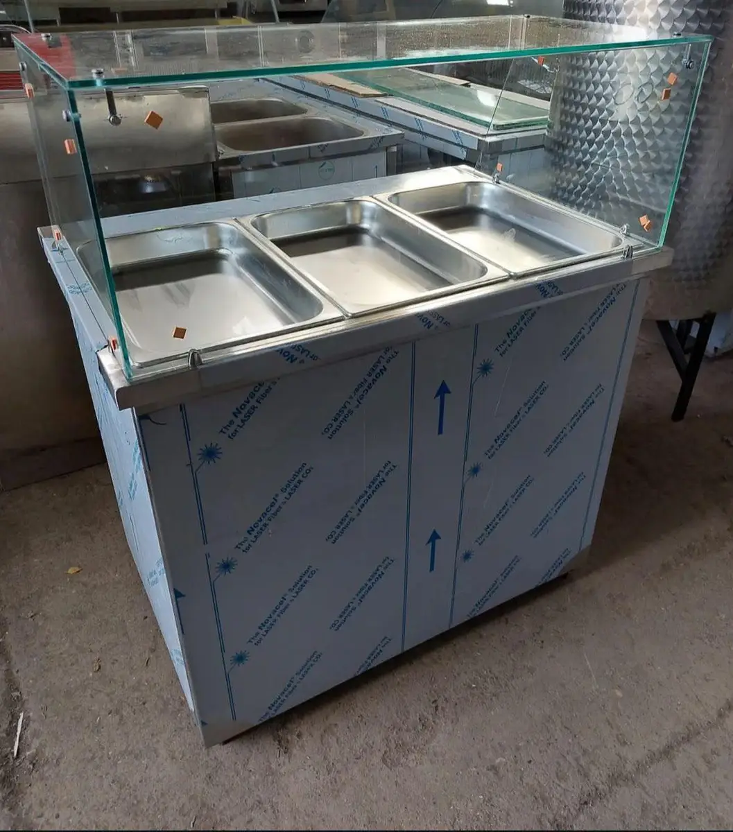 Vitrinë Inox– Zgjidhja Kompakte për Shërbim Profesional