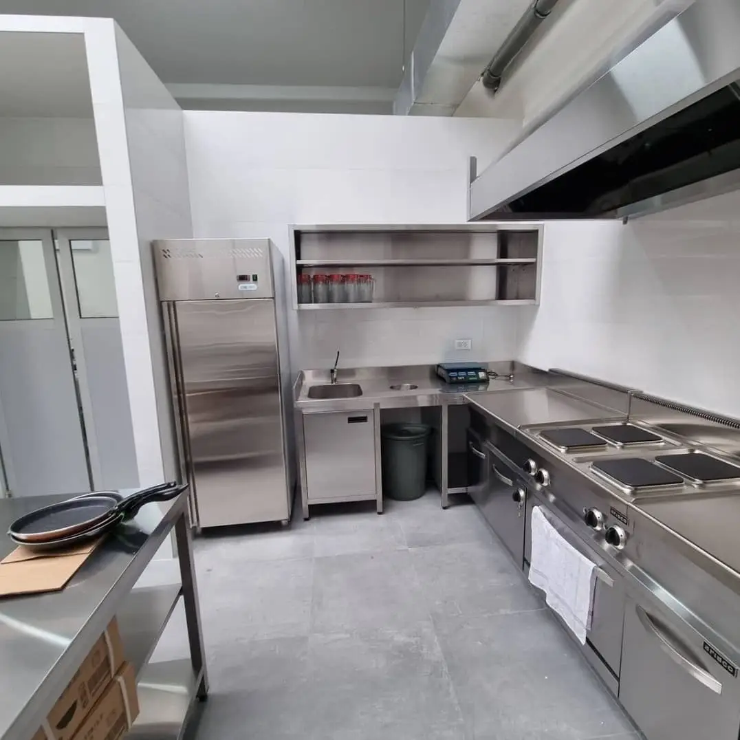 Pajisje restoranti Koplik – Kristeg Inox