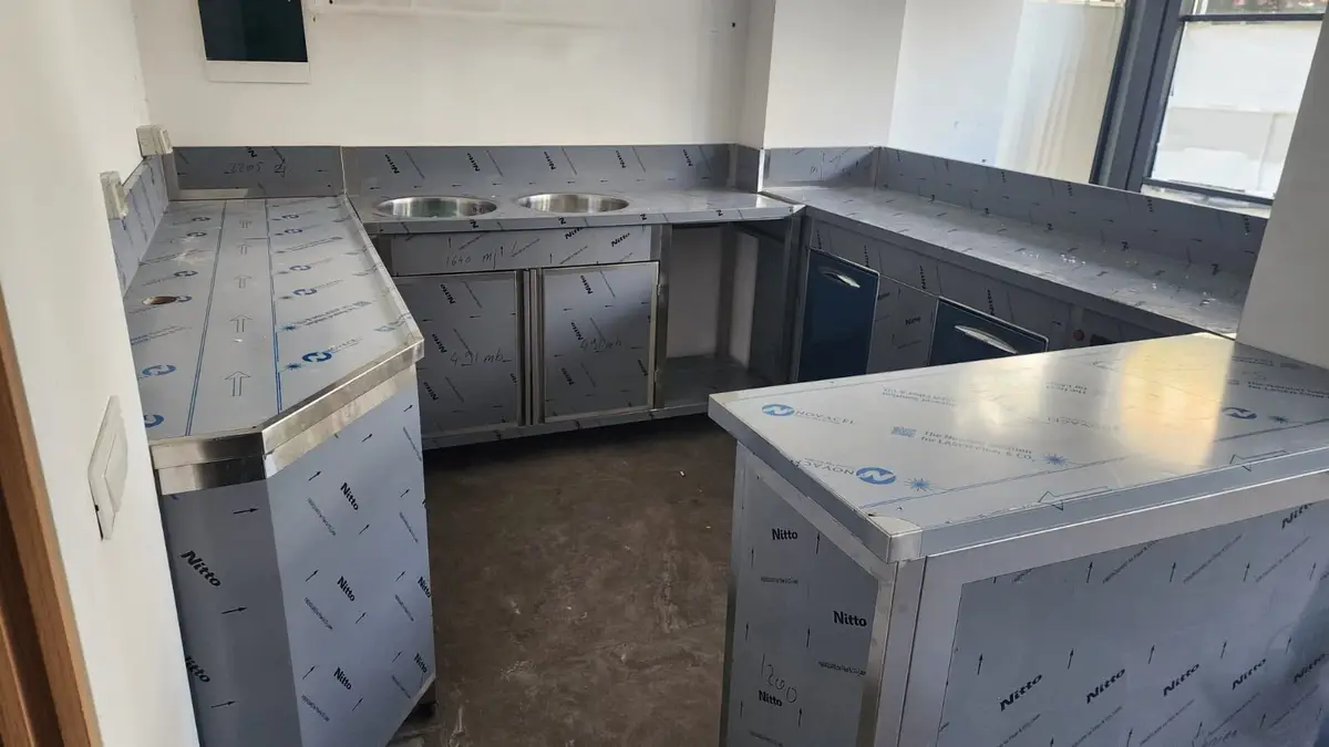 “Banak inox profesional – Kombinimi perfekt i funksionalitetit – foto 2