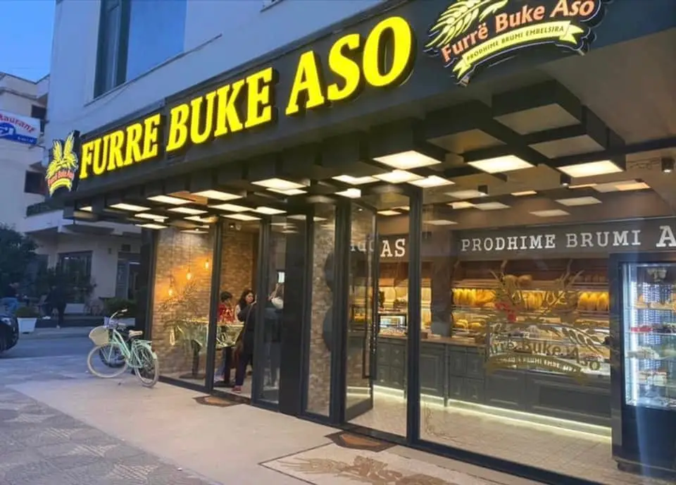Nje tjeter furre buke & pastiçerie e dizenjuar dhe realizuar