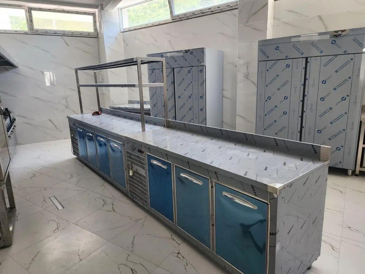 Pajisje restoranti Peshkopi – Kristeg Inox