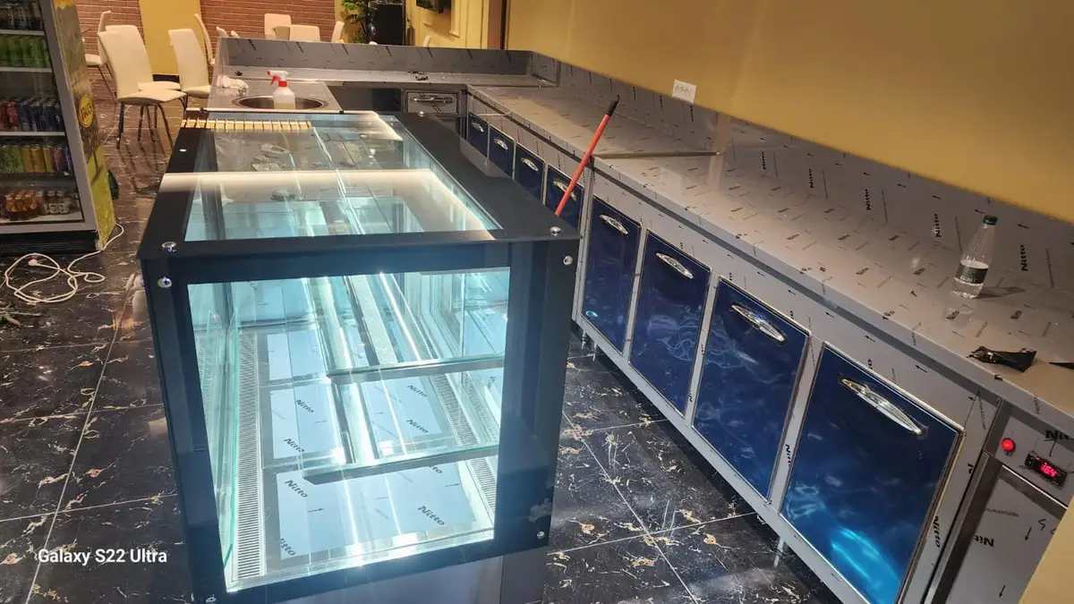 Vitrinë Frigoriferike për Ekspozim Produktesh