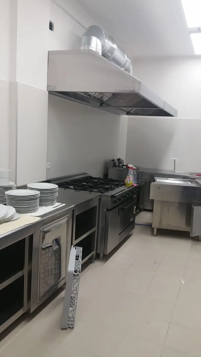 Pajisje restoranti Gjirokastër – Kristeg Inox