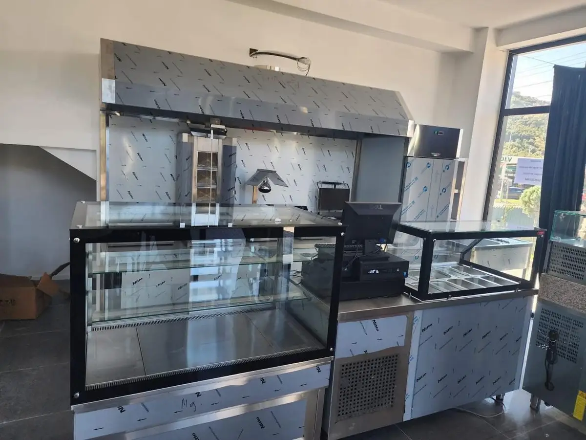 Disa foto te nje Fast-Foodi , i punuar nga Kristeg Inox – foto 3