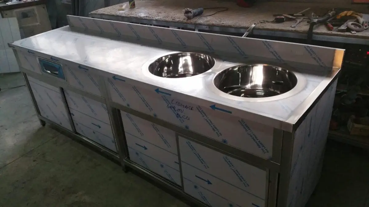 KRISTEG INOX operon ne te gjithe tregun Shqipetar ne fushen