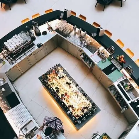 Vazhdojnë ofertat deri në 50% ulje në KRISTEG INOX