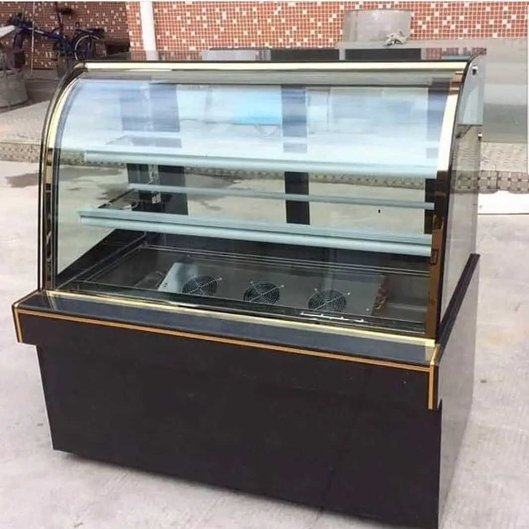 Vitrine per pasticeri e gatshme per tu derguar ne destinacion – foto 2