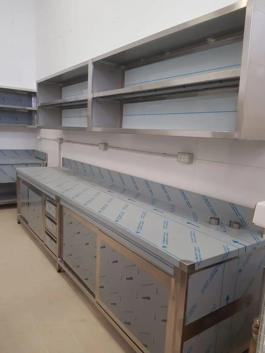 Pastiçeria me e re ne qytetin e Tiranes, mban firmen e KRISTEG INOX