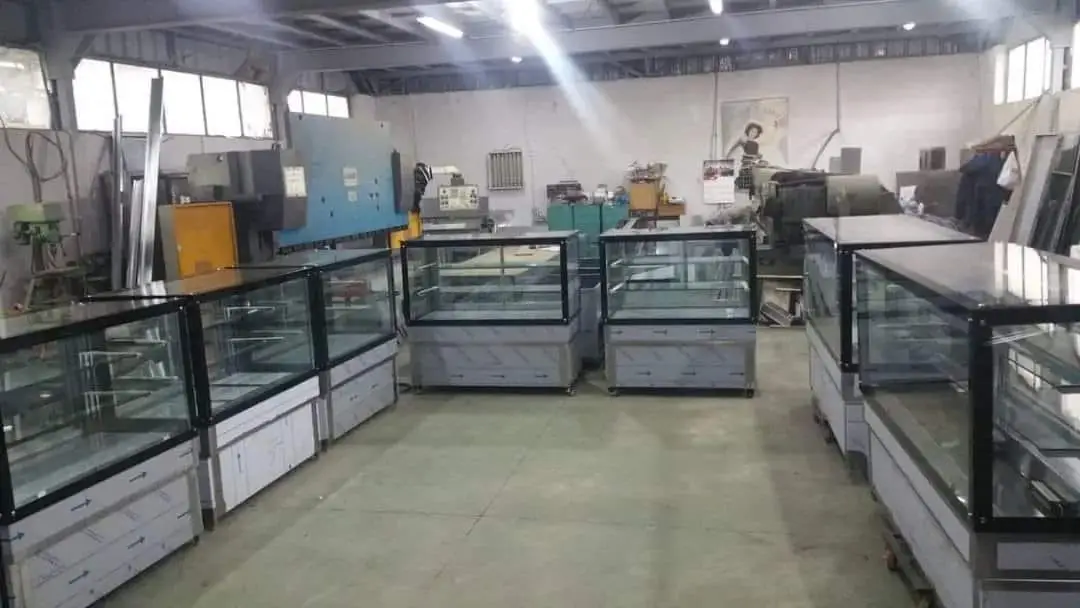 VITRINA PASTIÇERIE – I shtojnë vlerë prezantimit të produkteve (Maj 2022)